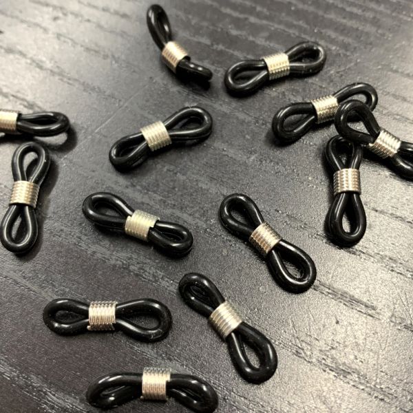 Eyeglass deals holder ends