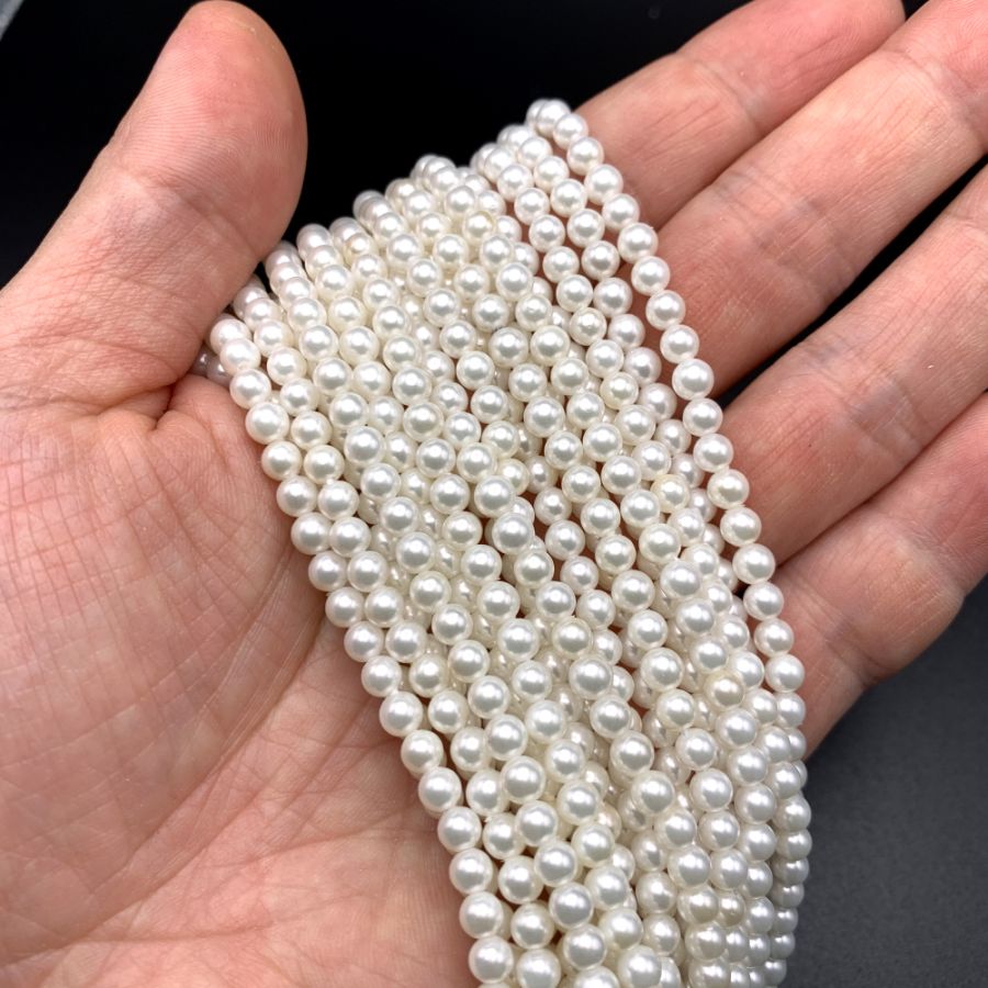 Wholesale White Mother of Pearl Beads Strand Heart Shape Shell Pearls  Jewelry Accessories - China China Wholesale and Wholesale price