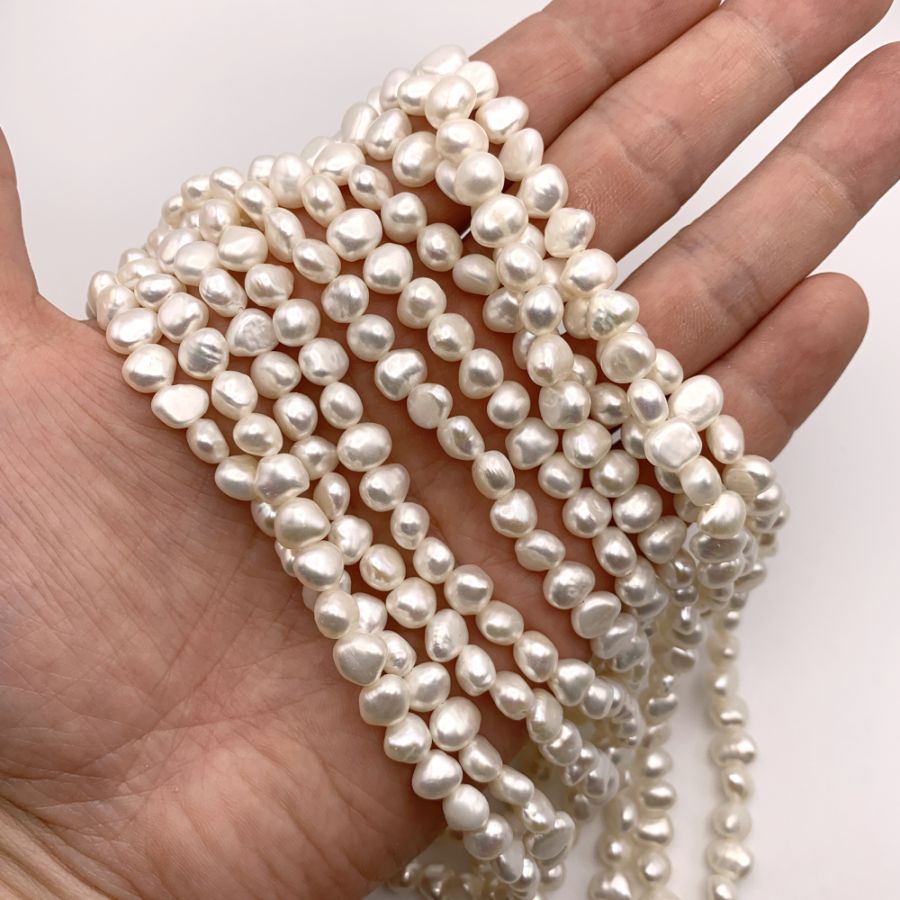 Freshwater Pearls A Grade Round 6-7mm White/Natural